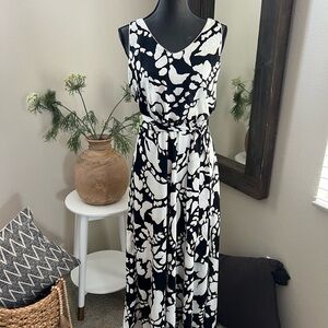NIC+ZOE Black and White Abstract Maxi Dress